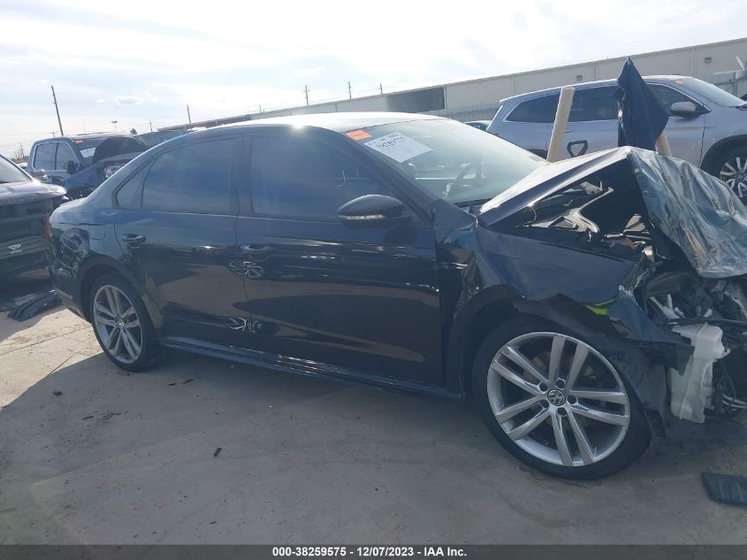 2018 VOLKSWAGEN PASSAT S/R-LINE - 1VWAA7A32JC008245