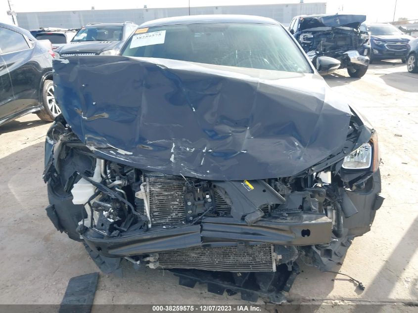 2018 VOLKSWAGEN PASSAT S/R-LINE - 1VWAA7A32JC008245