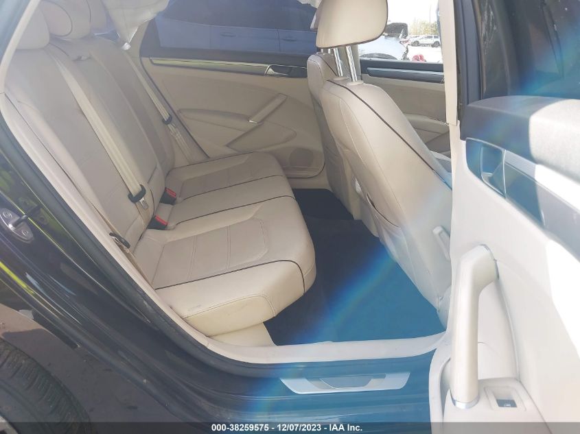 2018 VOLKSWAGEN PASSAT S/R-LINE - 1VWAA7A32JC008245