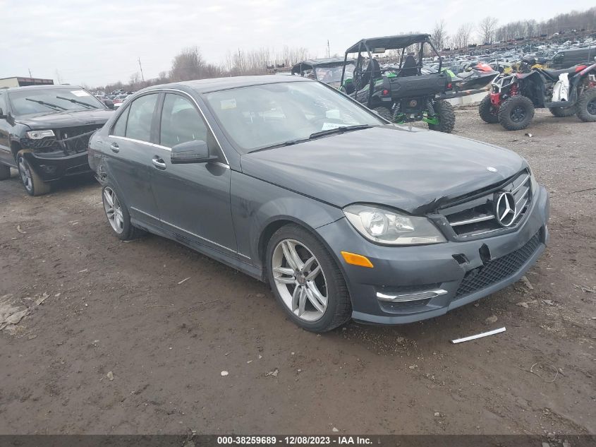 2014 MERCEDES-BENZ C 300 LUXURY 4MATIC - WDDGF8AB9EG174620