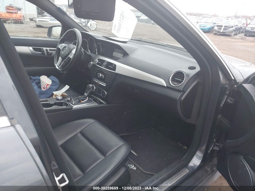 2014 MERCEDES-BENZ C 300 LUXURY 4MATIC - WDDGF8AB9EG174620