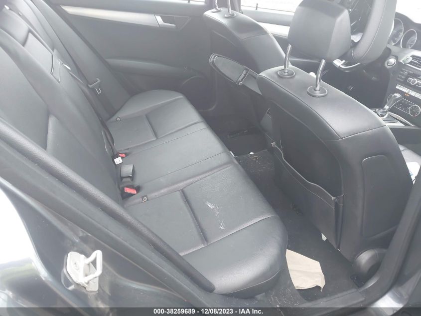 2014 MERCEDES-BENZ C 300 LUXURY 4MATIC - WDDGF8AB9EG174620