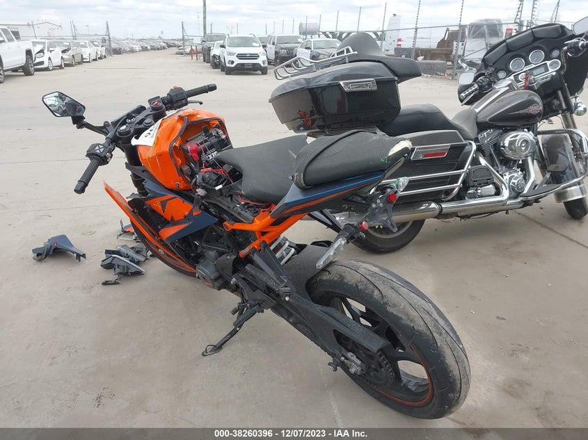 VIN MD2JYJ405NC215435 2022 KTM 390 RC