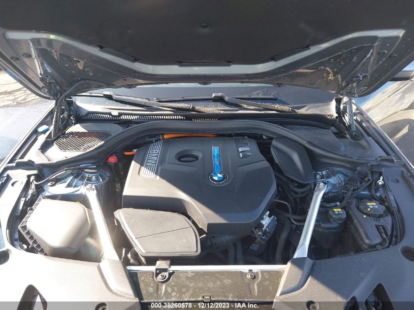 2018 BMW 530E IPERFORMANCE - WBAJA9C54JB250857