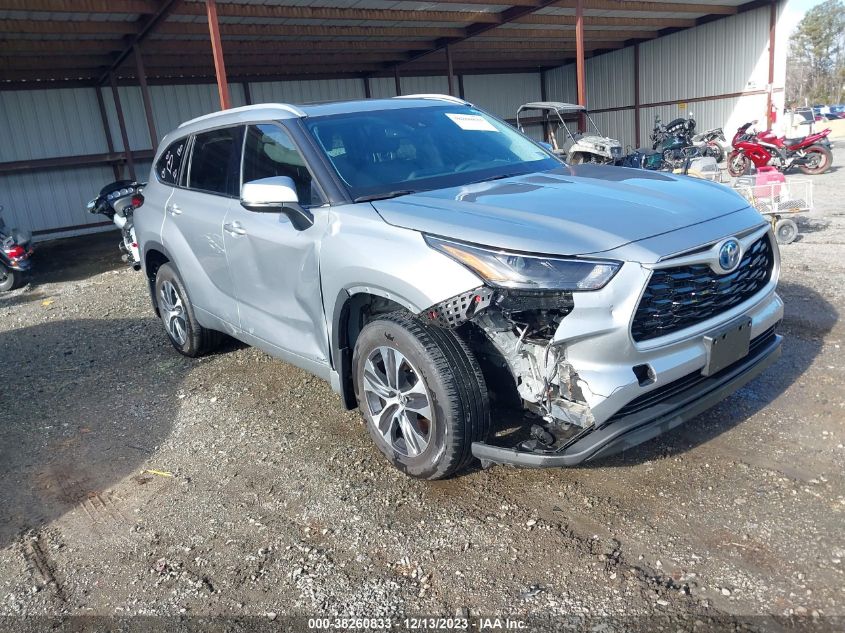 2022 TOYOTA HIGHLANDER HYBRID XLE - 5TDGBRCH7NS551772