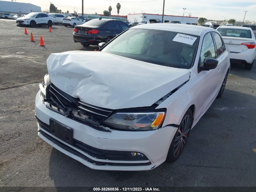 2016 VOLKSWAGEN JETTA 1.8T SPORT - 3VWD17AJ2GM249225