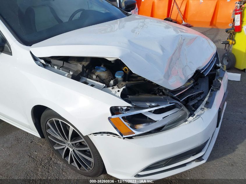 2016 VOLKSWAGEN JETTA 1.8T SPORT - 3VWD17AJ2GM249225