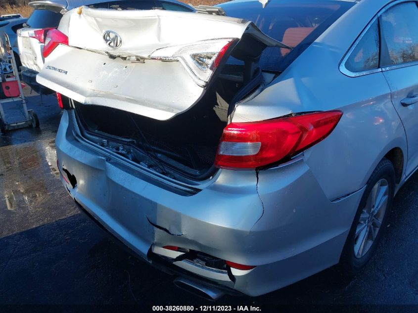 2015 HYUNDAI SONATA SE - 5NPE24AFXFH217755