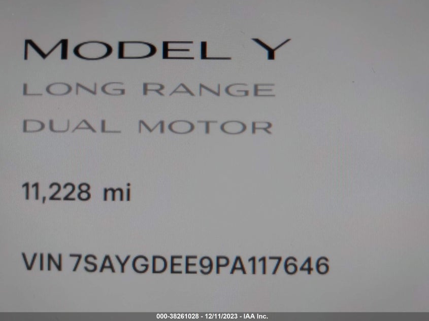 VIN 7SAYGDEE9PA117646 2023 TESLA MODEL Y