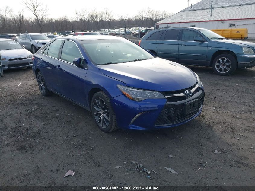 Lot #2524269661 2015 TOYOTA CAMRY XSE V6 salvage car