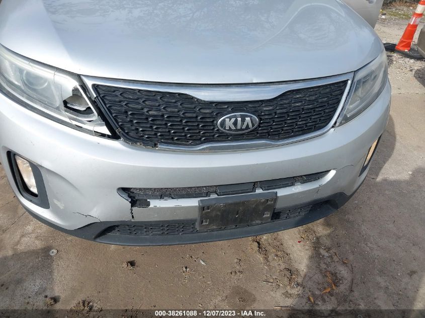 2014 KIA SORENTO LX - 5XYKT4A65EG512798