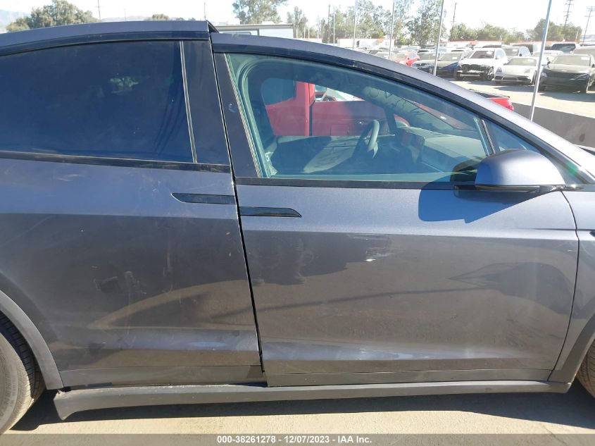 2023 TESLA MODEL X - 7SAXCBE51PF395827