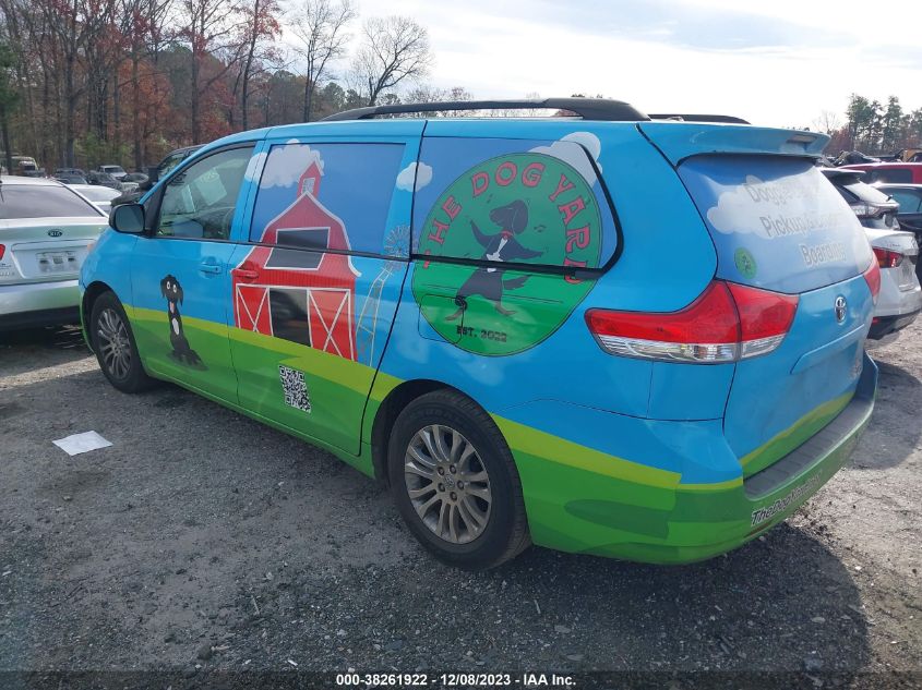 2013 TOYOTA SIENNA XLE - 5TDYK3DC2DS338618