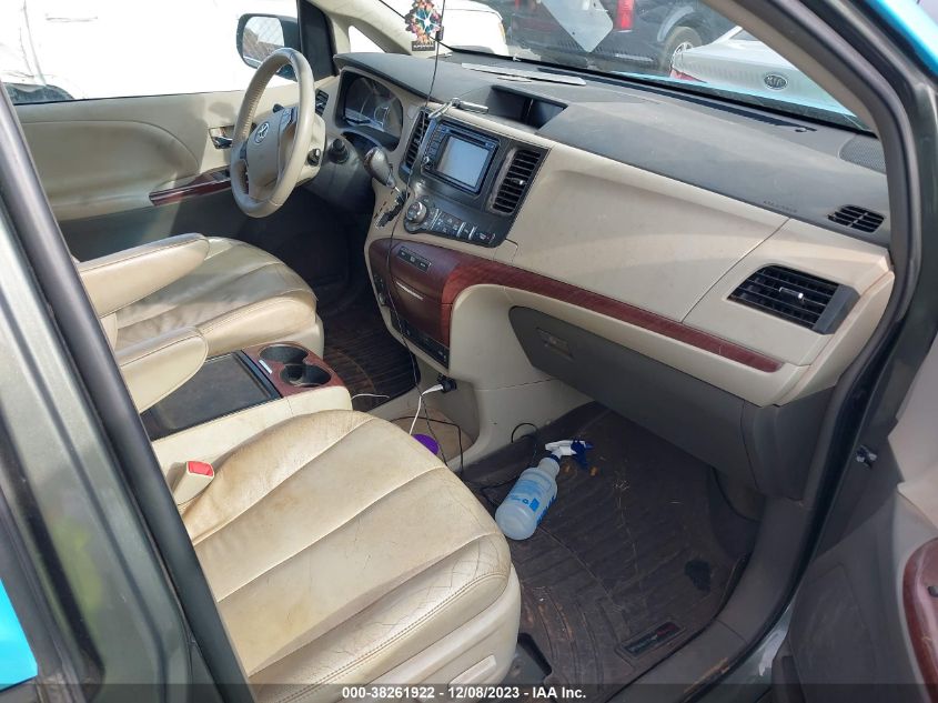 2013 TOYOTA SIENNA XLE - 5TDYK3DC2DS338618