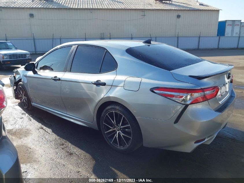 2020 TOYOTA CAMRY SE/SE NIGHT SHADE - 4T1G11AK0LU400683