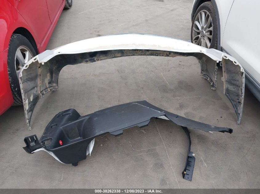 2019 CHEVROLET EQUINOX LT - 2GNAXKEV4K6196798