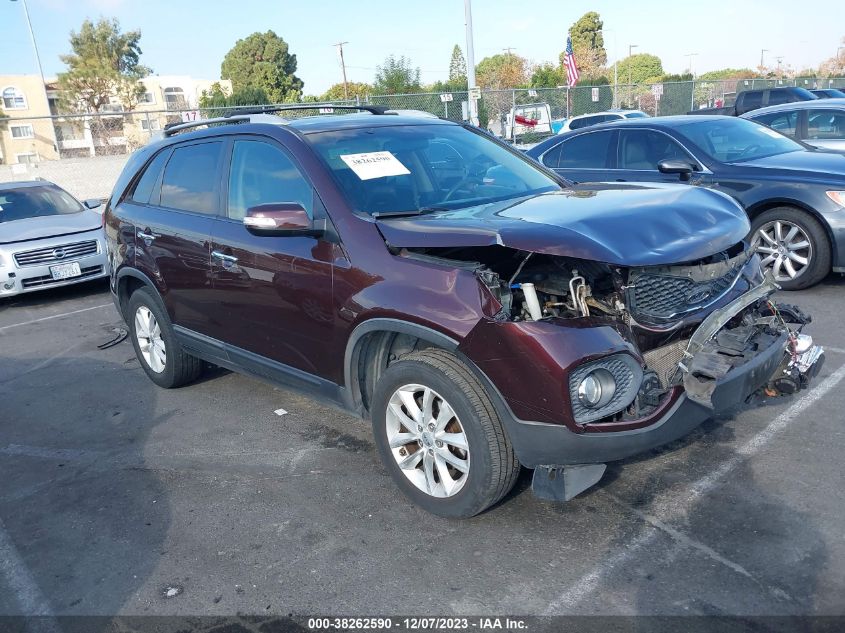 2013 KIA SORENTO LX - 5XYKT4A62DG337473