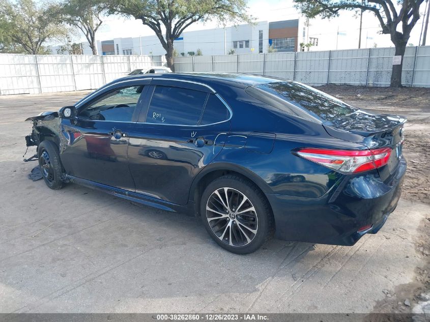 2018 TOYOTA CAMRY SE - 4T1B11HK7JU580774