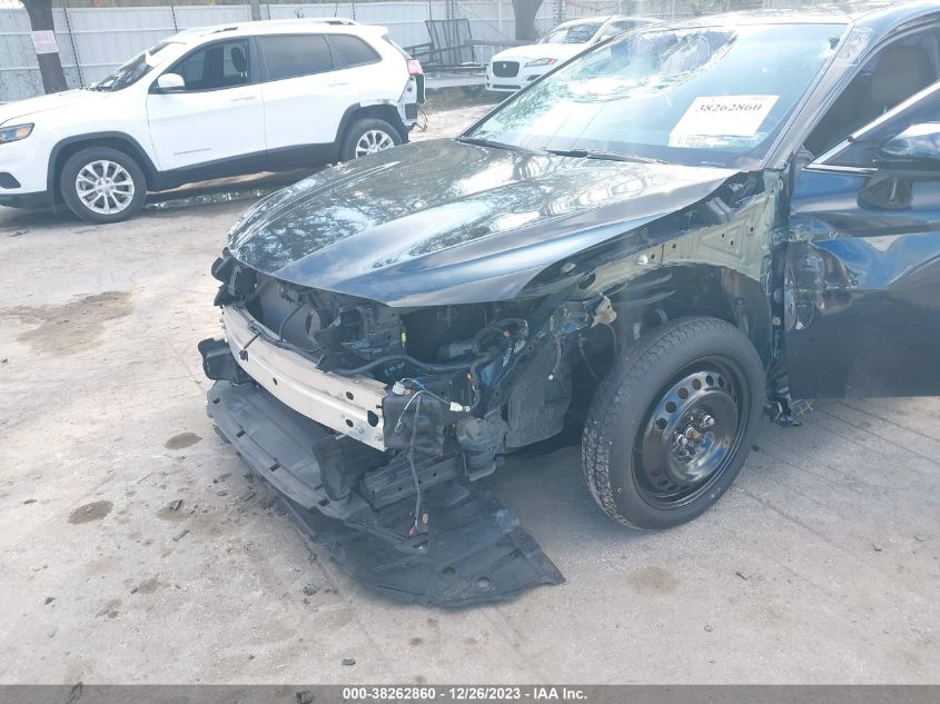2018 TOYOTA CAMRY SE - 4T1B11HK7JU580774