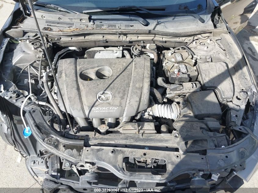 2018 MAZDA MAZDA3 TOURING - 3MZBN1L30JM239257