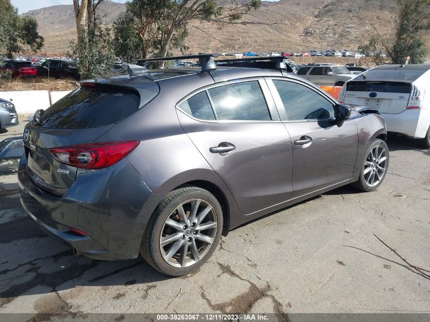 2018 MAZDA MAZDA3 TOURING - 3MZBN1L30JM239257