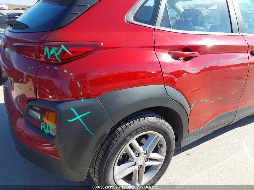 VIN KM8K12AA9MU604648 2021 HYUNDAI KONA SE