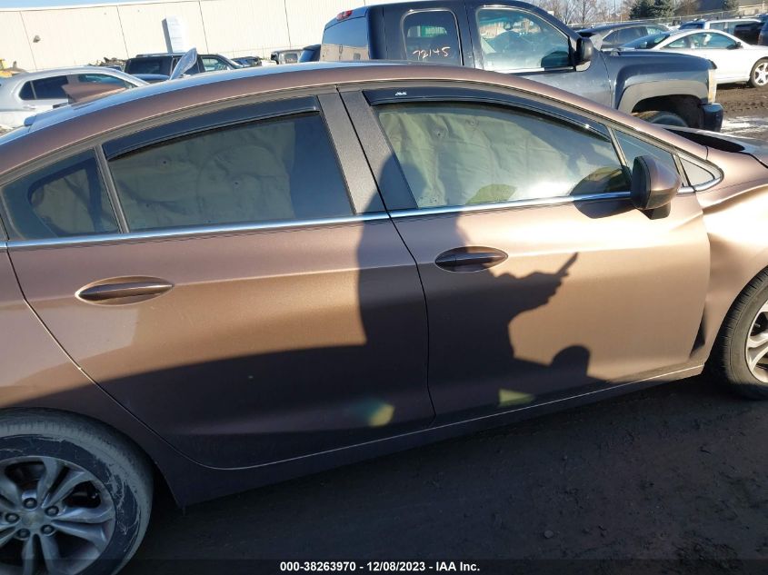 2019 CHEVROLET CRUZE LT - 1G1BE5SM2K7119436