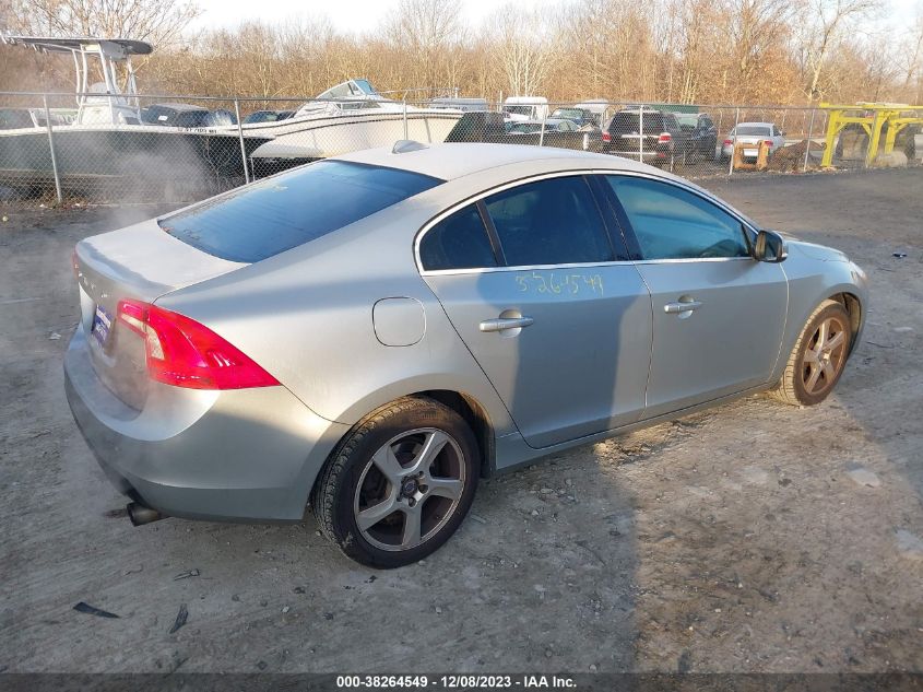2013 VOLVO S60 T5 - YV1612FS1D2182677