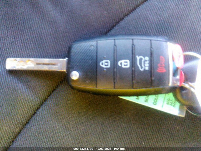 2014 KIA SOUL + - KNDJP3A56E7007416