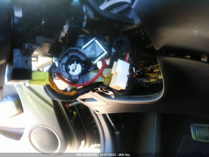 2014 KIA SOUL + - KNDJP3A56E7007416