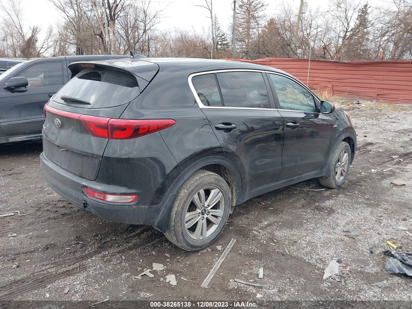 VIN KNDPMCAC6J7387322 2018 KIA SPORTAGE LX