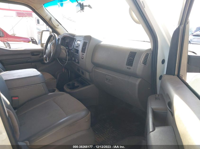 2016 NISSAN NV CARGO NV2500 HD SV V6 1N6BF0LY5GN807374
