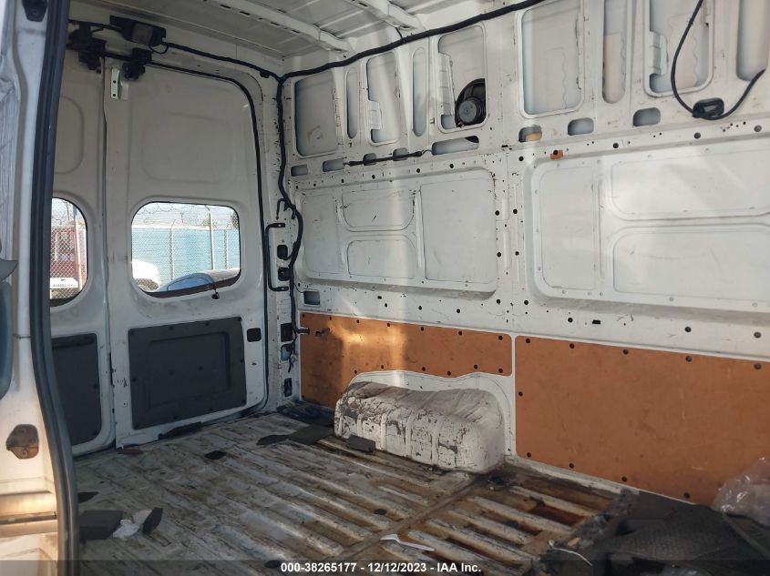 2016 NISSAN NV CARGO NV2500 HD SV V6 1N6BF0LY5GN807374