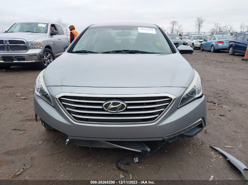 2015 HYUNDAI SONATA SE - 5NPE24AF9FH253856