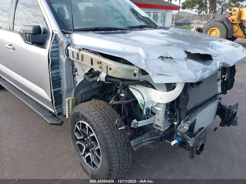 VIN 1FTFW1E80NFB35965 2022 FORD F-150 XLT