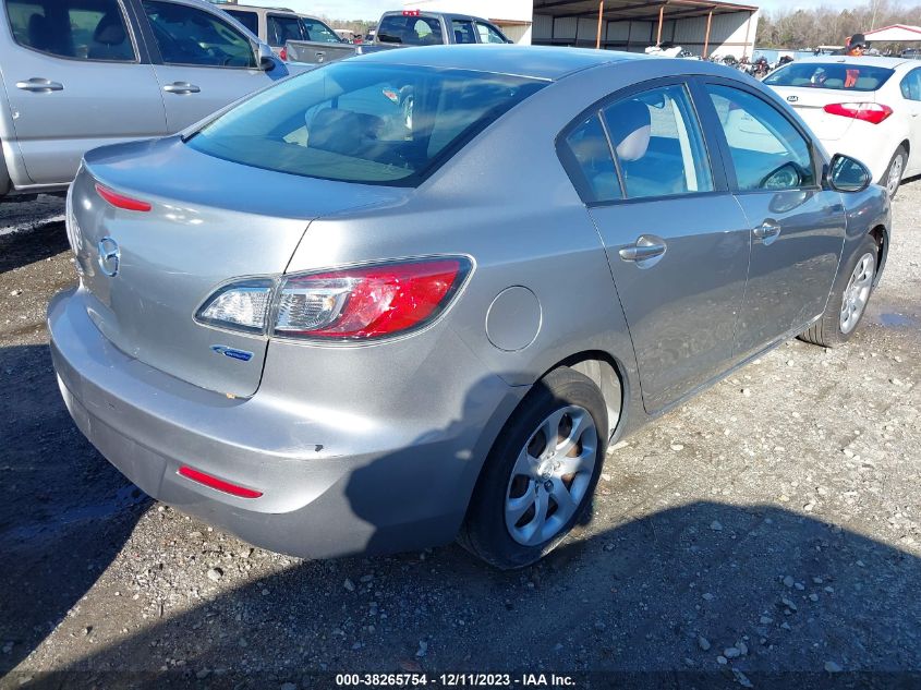 2013 MAZDA MAZDA3 I SPORT - JM1BL1U79D1834216