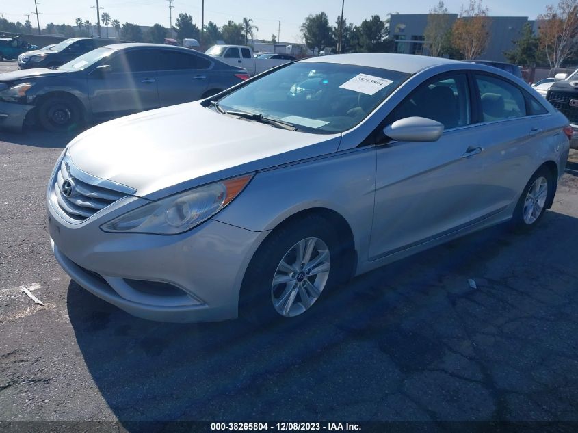 2013 HYUNDAI SONATA GLS - 5NPEB4AC1DH676028