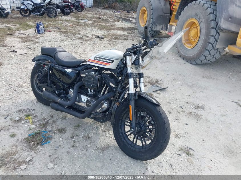 2018 HARLEY-DAVIDSON XL1200 XS - 1HD1LR329JC432954