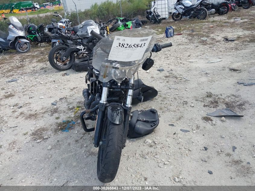 2018 HARLEY-DAVIDSON XL1200 XS - 1HD1LR329JC432954