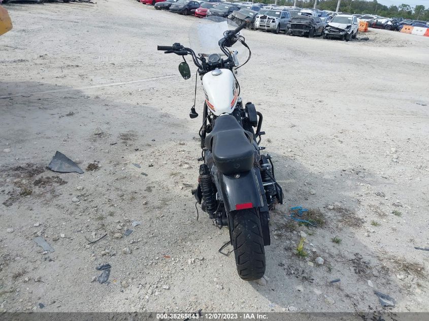 2018 HARLEY-DAVIDSON XL1200 XS - 1HD1LR329JC432954