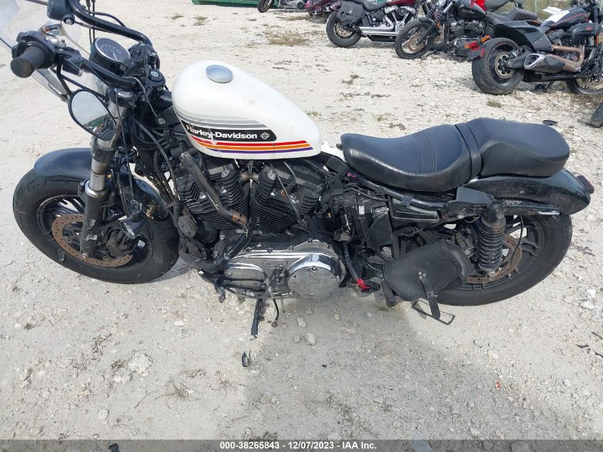 2018 HARLEY-DAVIDSON XL1200 XS - 1HD1LR329JC432954