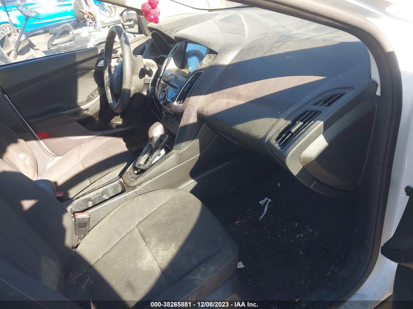VIN 1FADP3M20HL256553 2017 FORD FOCUS SEL