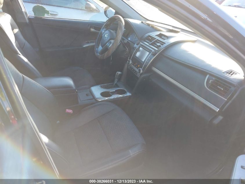 2014 TOYOTA CAMRY SE - 4T1BF1FK4EU326885