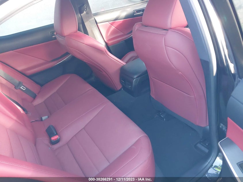 VIN JTHBZ1D25K5034875 2019 LEXUS IS 350