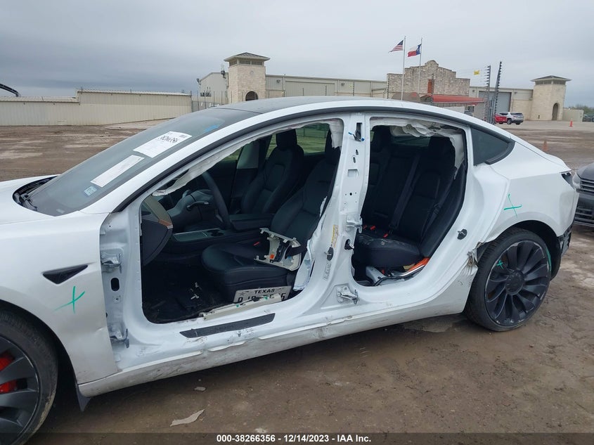 VIN 5YJ3E1EC3NF124666 2022 TESLA MODEL 3 PERFORMANCE DUAL MOTOR ALL-WHEEL DRIVE
