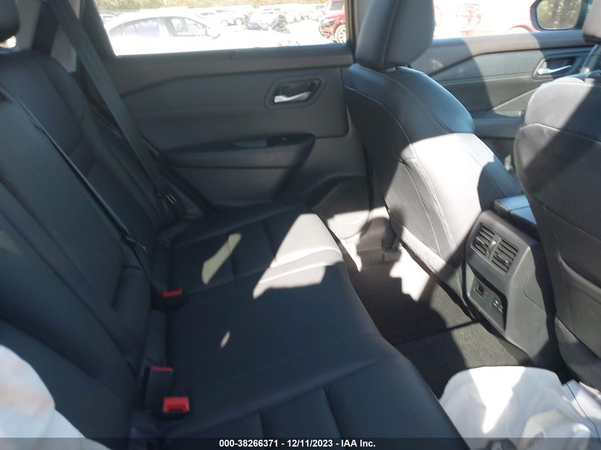 VIN 5N1BT3CA2PC688142 2023 NISSAN ROGUE SL FWD
