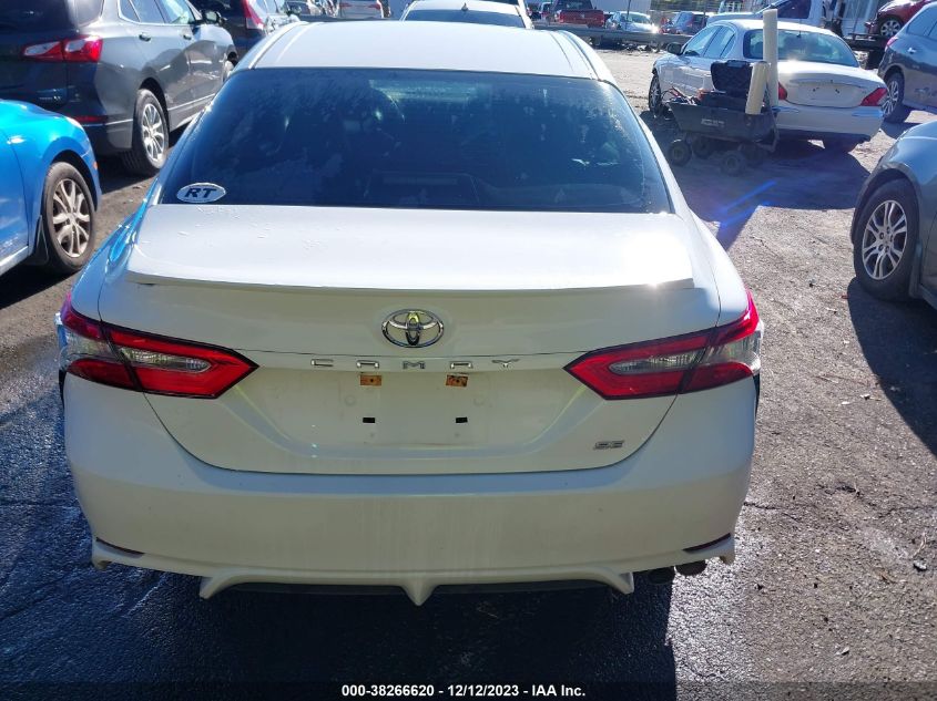 2018 TOYOTA CAMRY SE - 4T1B11HKXJU569736