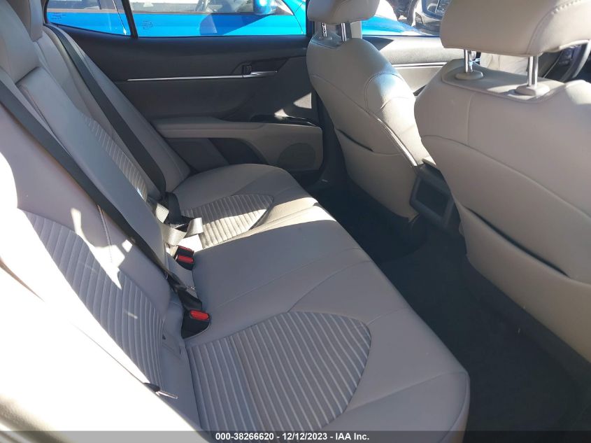 2018 TOYOTA CAMRY SE - 4T1B11HKXJU569736