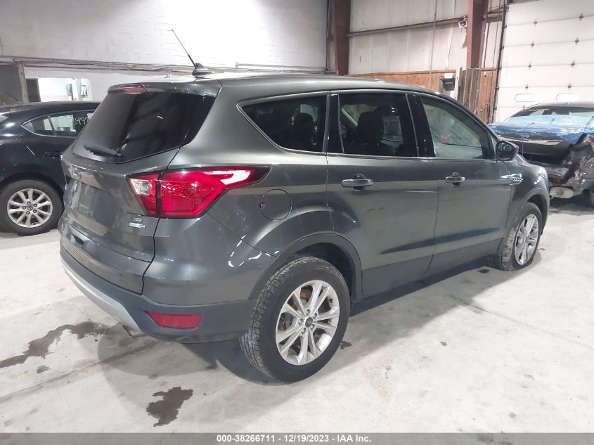 1FMCU9GD1KUB33128 2019 FORD ESCAPE, photo no. 4