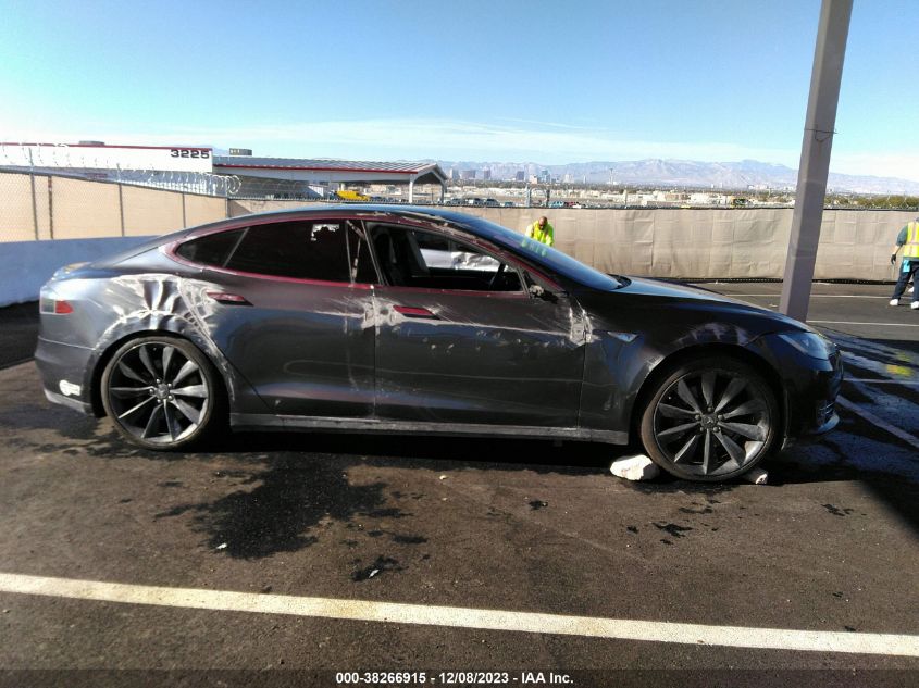 2015 TESLA MODEL S 85D - 5YJSA1H24FF090068